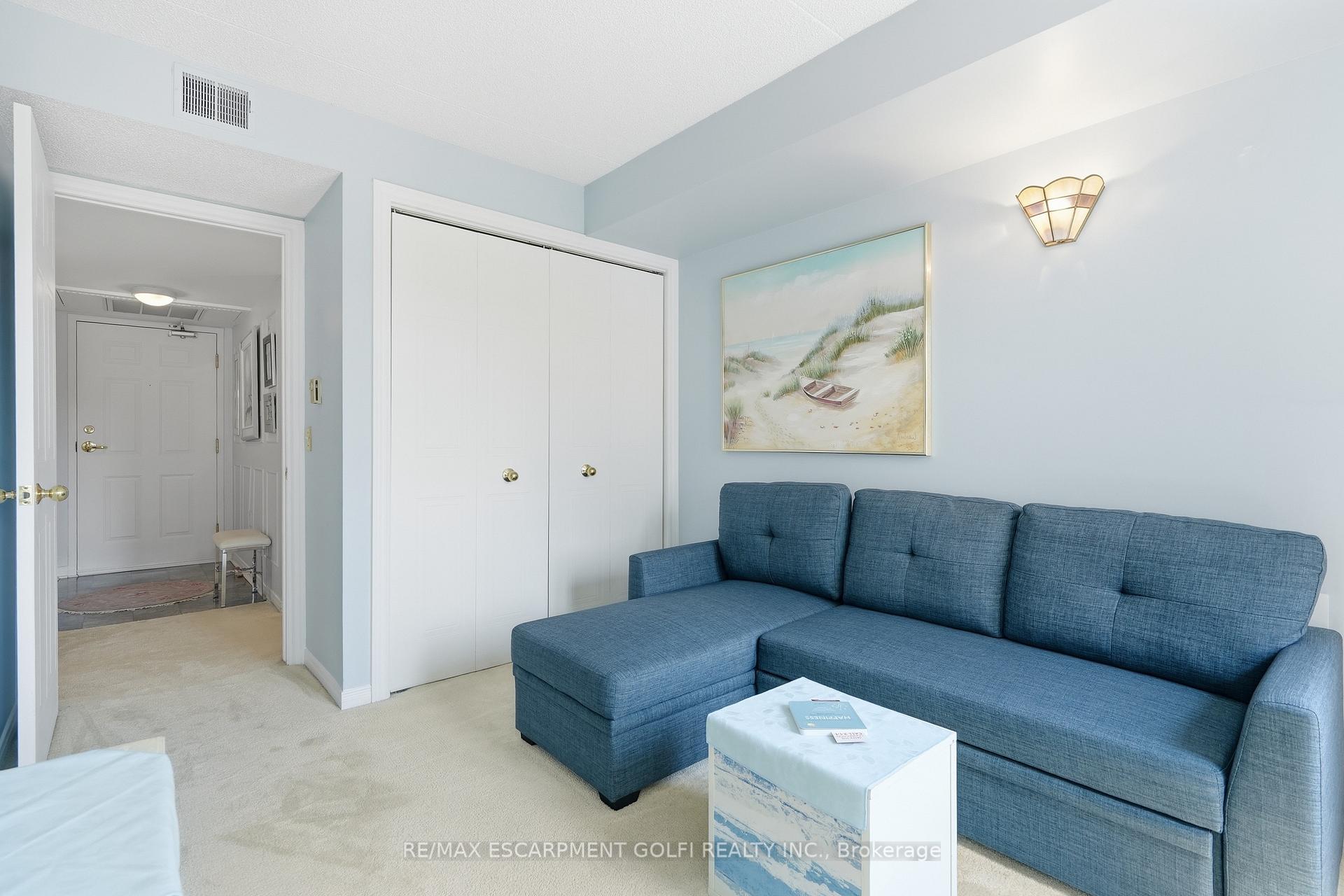 Photo 10 of Unit 215, 3420 Frederick Avenue, Lincoln, Lincoln-Jordan/Vineland — HOMEH