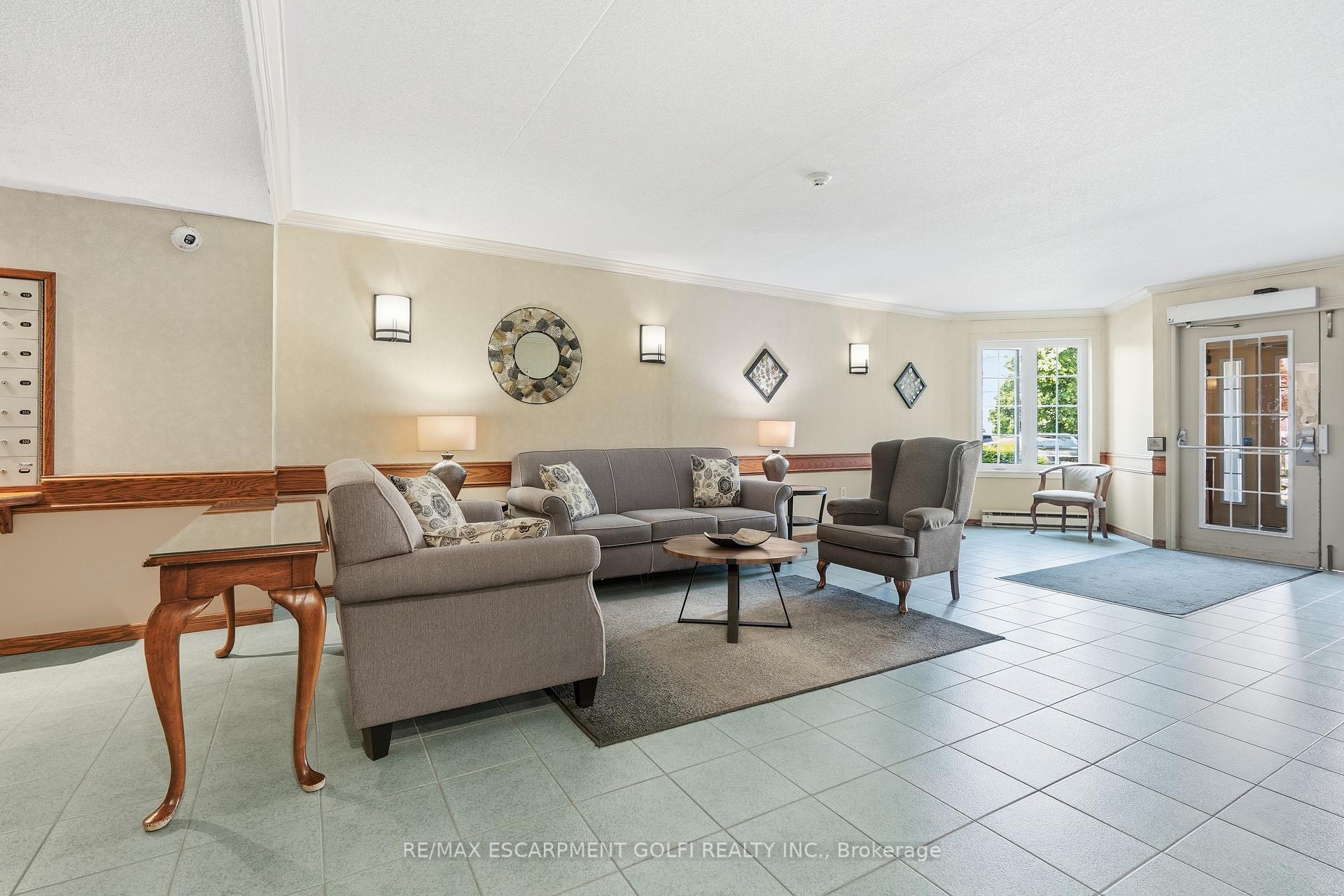 Photo 21 of Unit 215, 3420 Frederick Avenue, Lincoln, Lincoln-Jordan/Vineland — HOMEH
