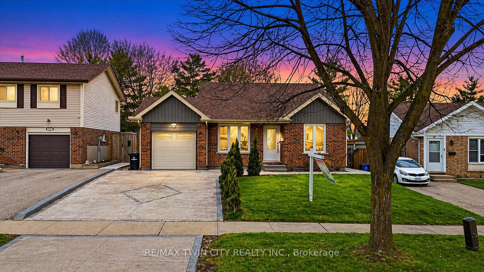 Photo 4 of 86 Carlyle Drive, Kitchener, Brigadoon — HOMEH