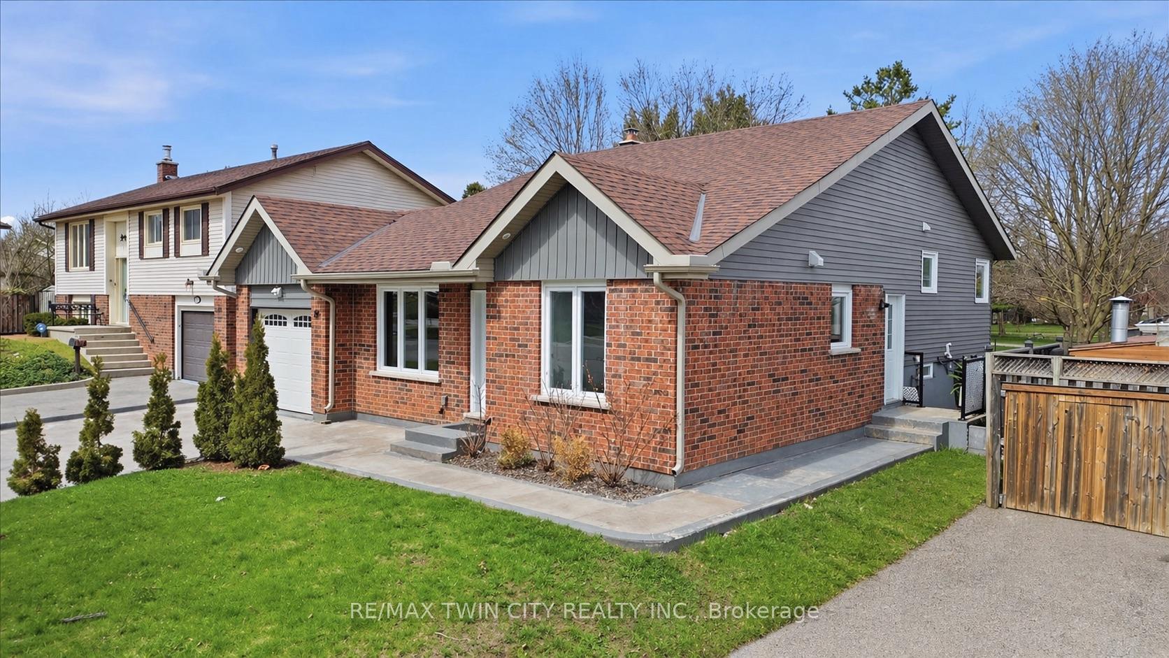 Photo 5 of 86 Carlyle Drive, Kitchener, Brigadoon — HOMEH
