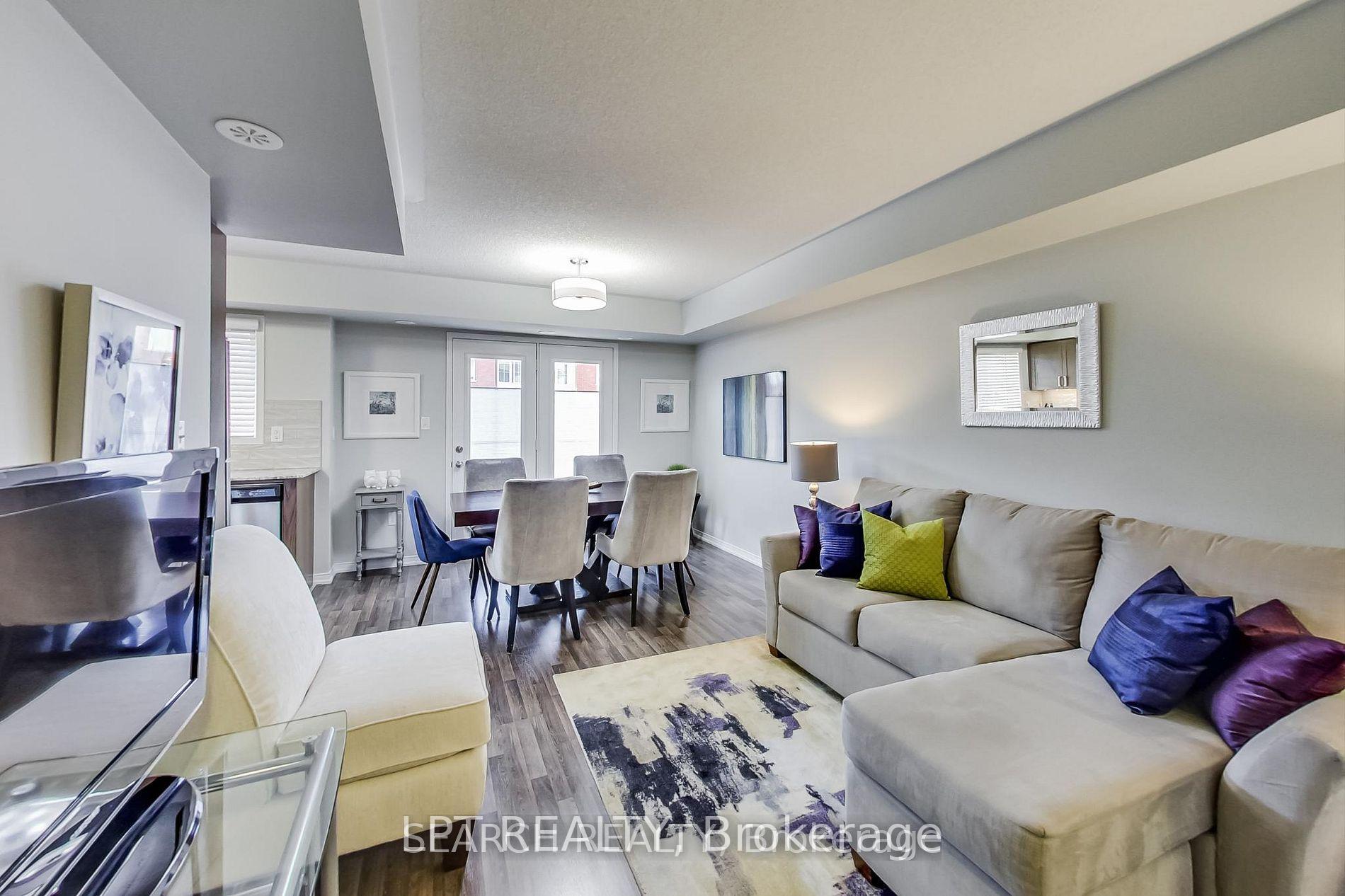 Photo 6 of Unit 11, 2492 Post Road, Oakville, River Oaks — HOMEH