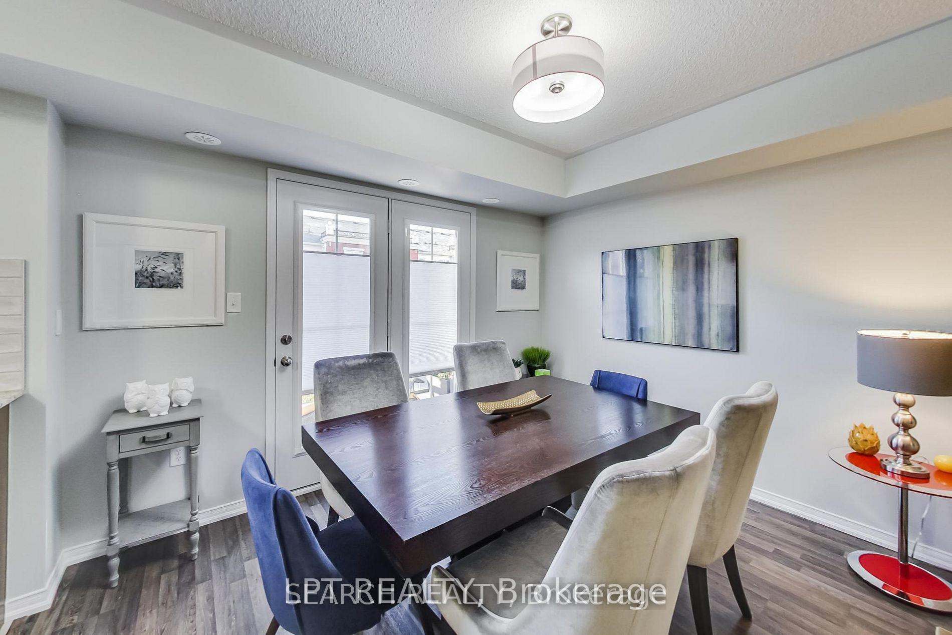 Photo 8 of Unit 11, 2492 Post Road, Oakville, River Oaks — HOMEH