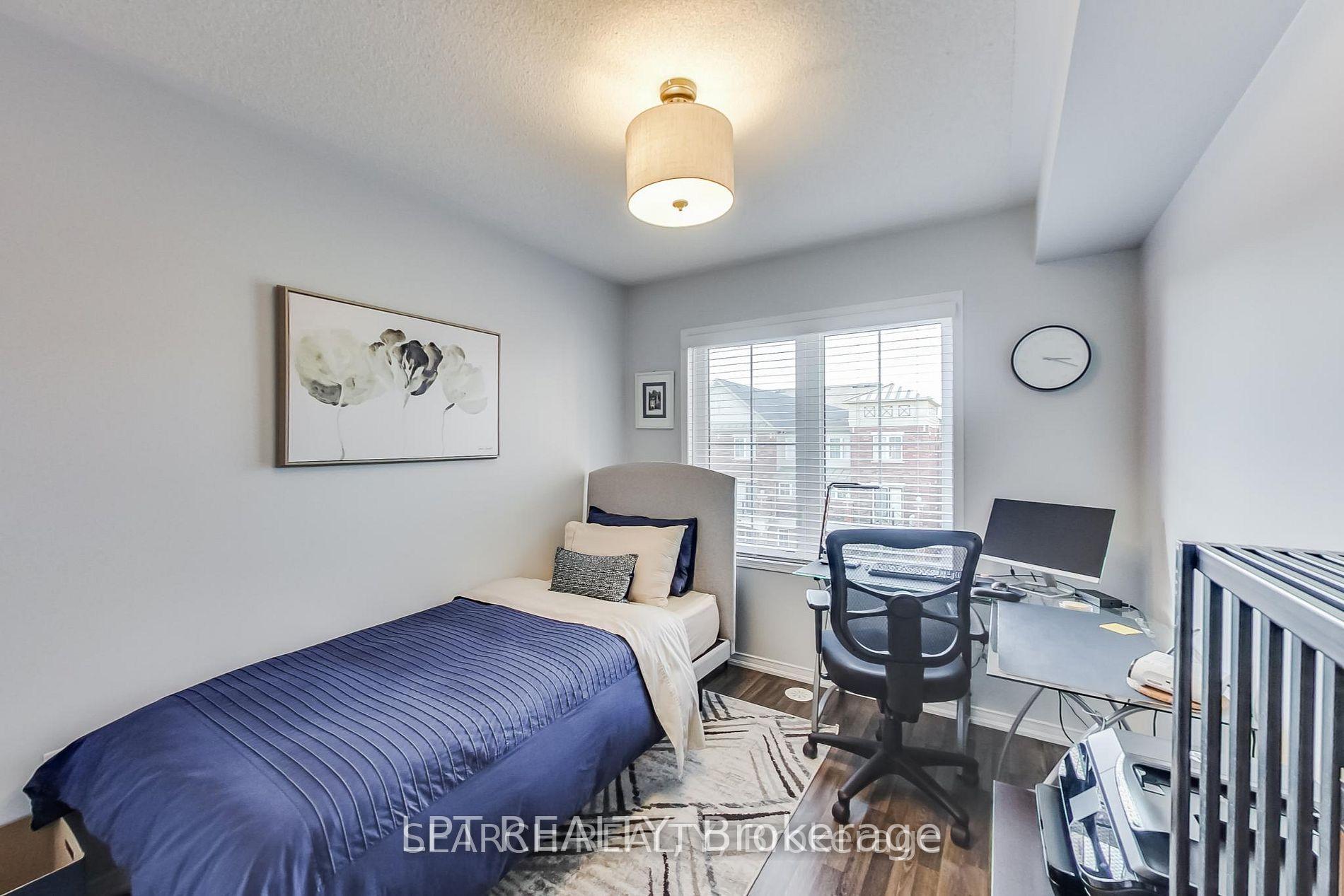 Photo 18 of Unit 11, 2492 Post Road, Oakville, River Oaks — HOMEH