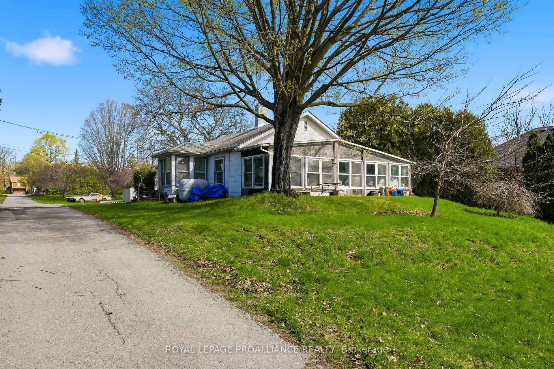 Photo 12 of 578B Old Highway 2, Quinte West, Sidney Ward — HOMEH