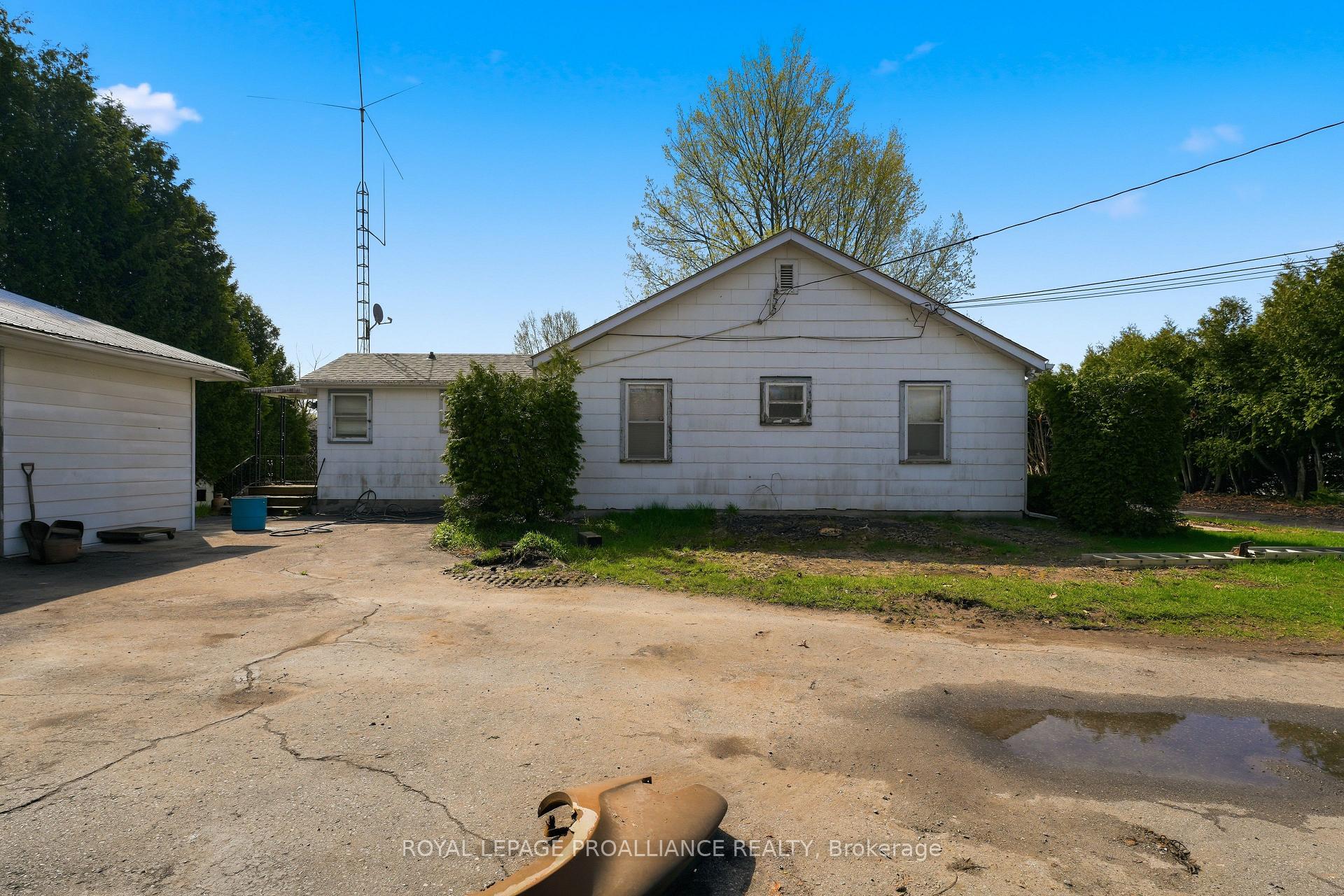 Photo 15 of 578B Old Highway 2, Quinte West, Sidney Ward — HOMEH