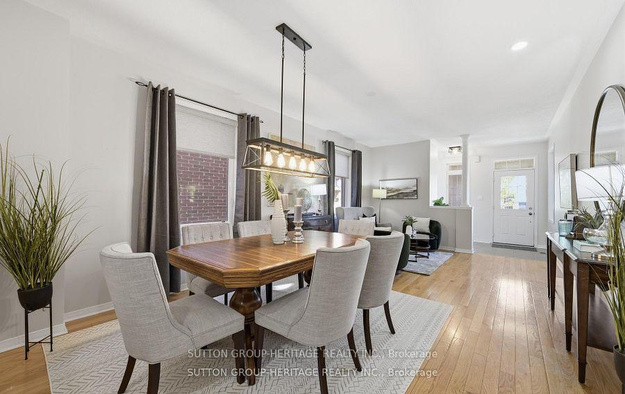 Photo 8 of 19 Northglen Boulevard, Clarington, Bowmanville — HOMEH