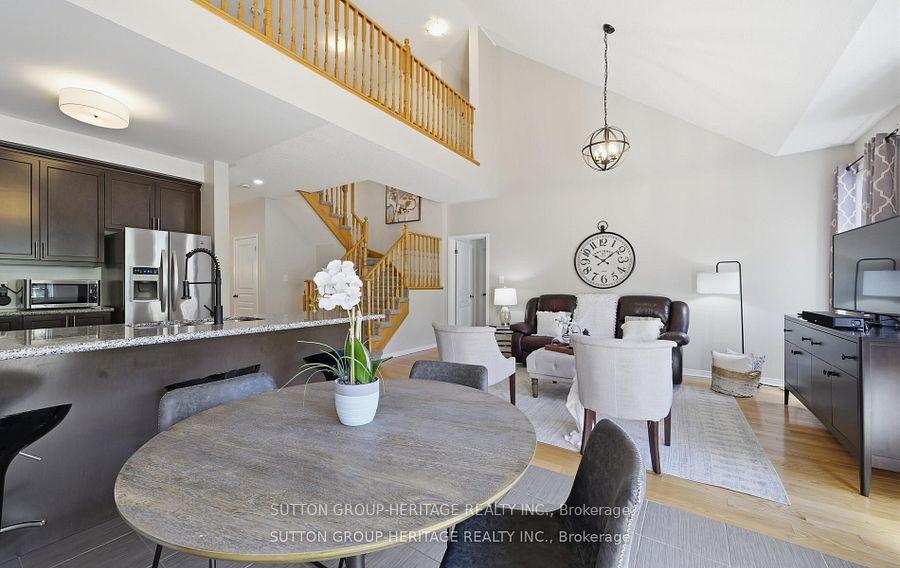 Photo 15 of 19 Northglen Boulevard, Clarington, Bowmanville — HOMEH