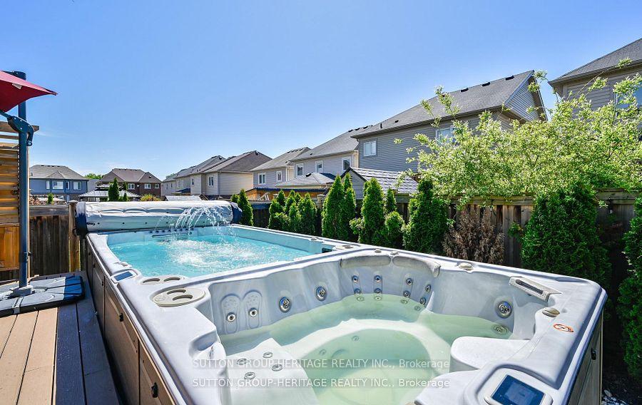 Photo 33 of 19 Northglen Boulevard, Clarington, Bowmanville — HOMEH