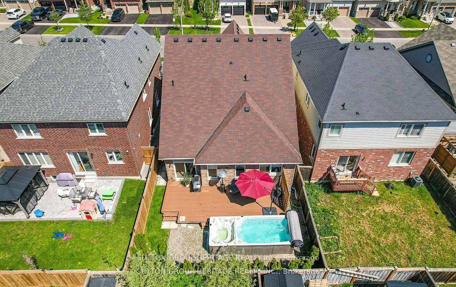 Photo 36 of 19 Northglen Boulevard, Clarington, Bowmanville — HOMEH