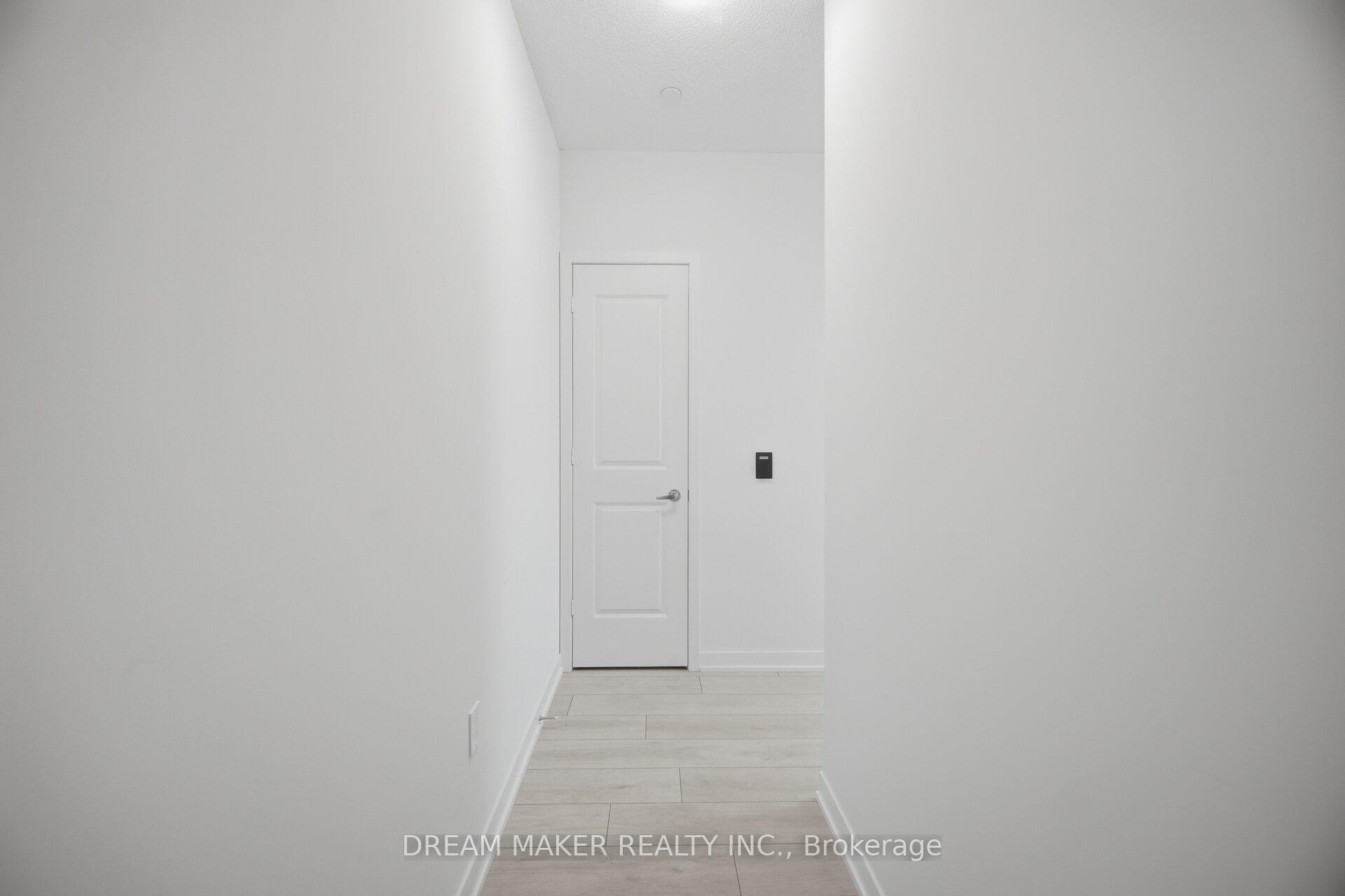 Photo 5 of Unit 511, 38 Annie Craig Drive, Etobicoke, Mimico — HOMEH