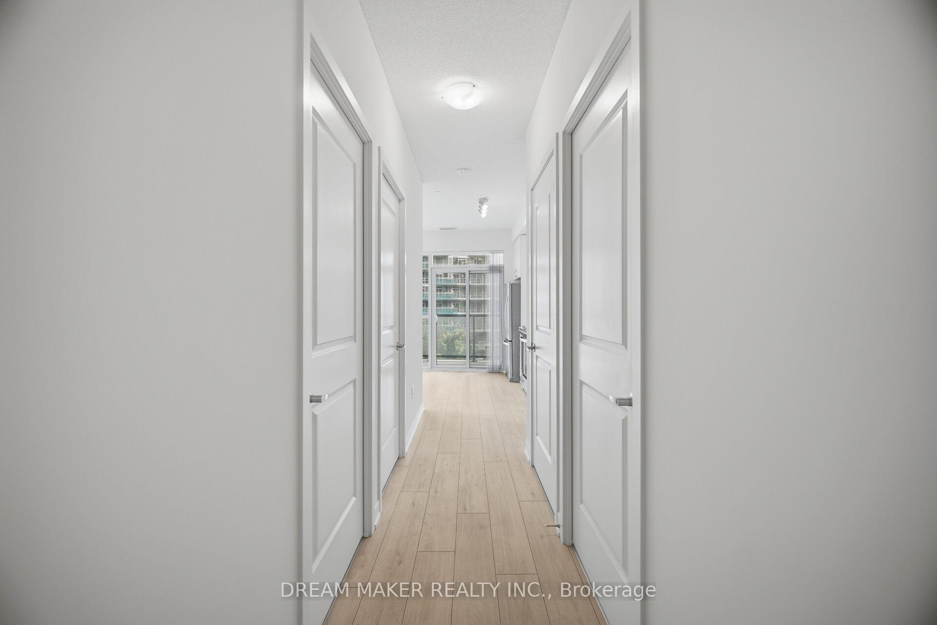 Photo 6 of Unit 511, 38 Annie Craig Drive, Etobicoke, Mimico — HOMEH