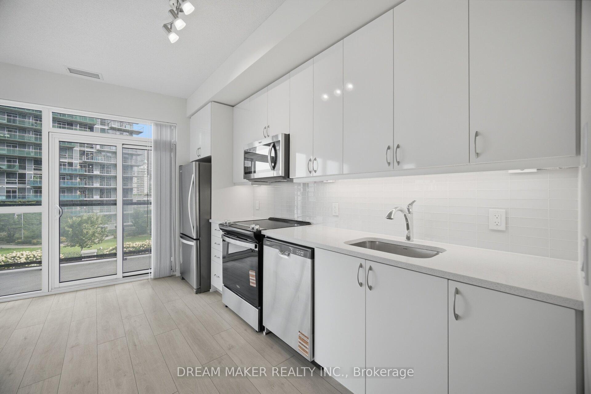 Photo 9 of Unit 511, 38 Annie Craig Drive, Etobicoke, Mimico — HOMEH