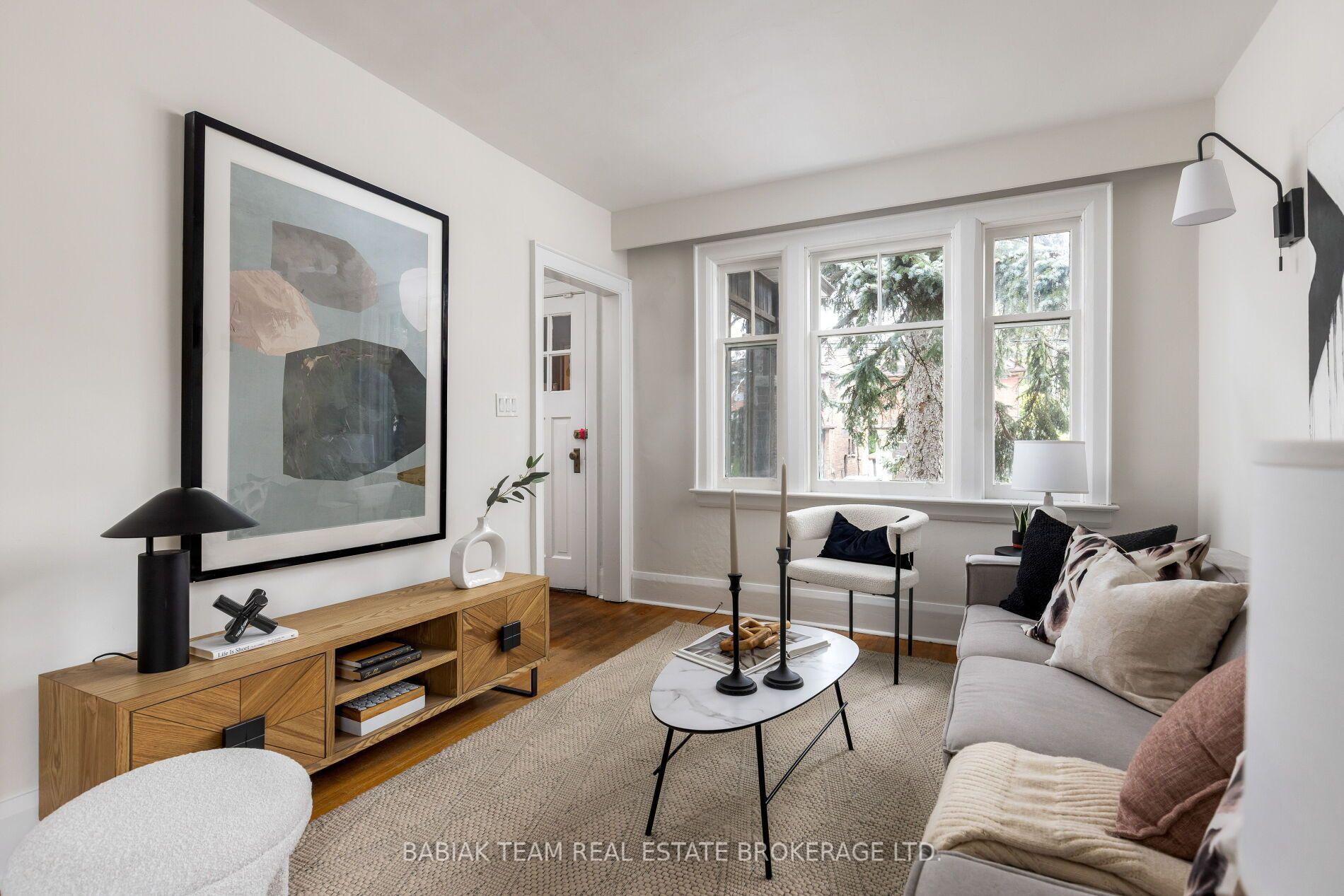 Photo 5 of 1 Rambert Crescent, Toronto, High Park-Swansea — HOMEH