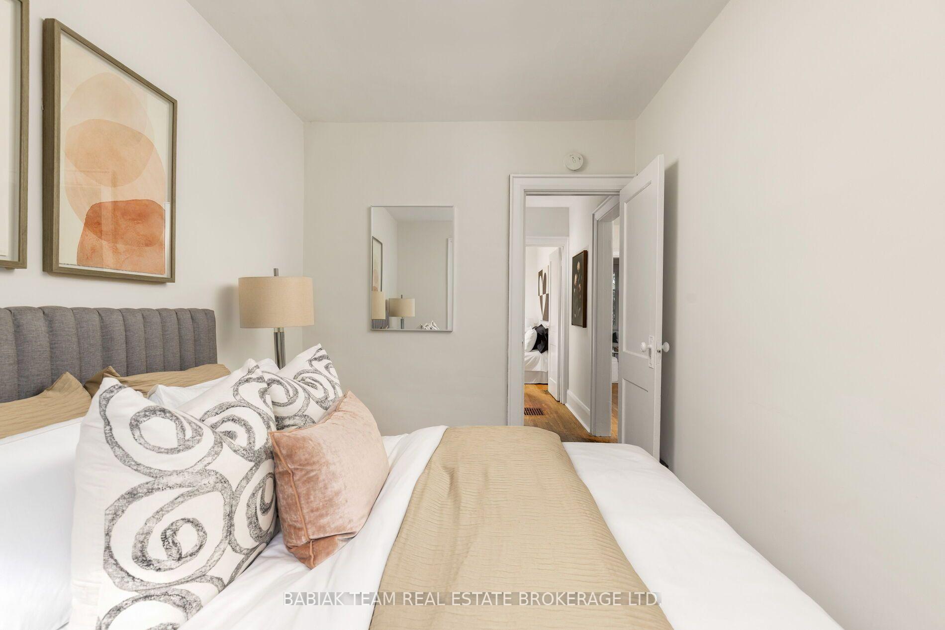 Photo 13 of 1 Rambert Crescent, Toronto, High Park-Swansea — HOMEH