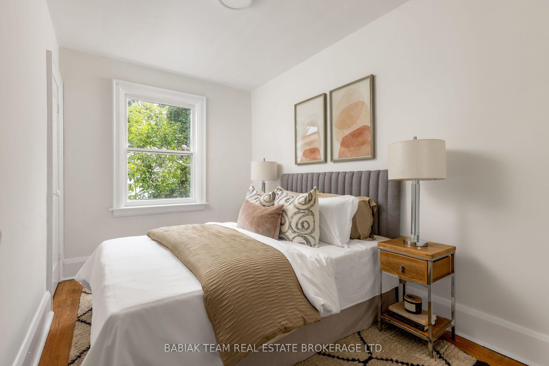 Photo 15 of 1 Rambert Crescent, Toronto, High Park-Swansea — HOMEH