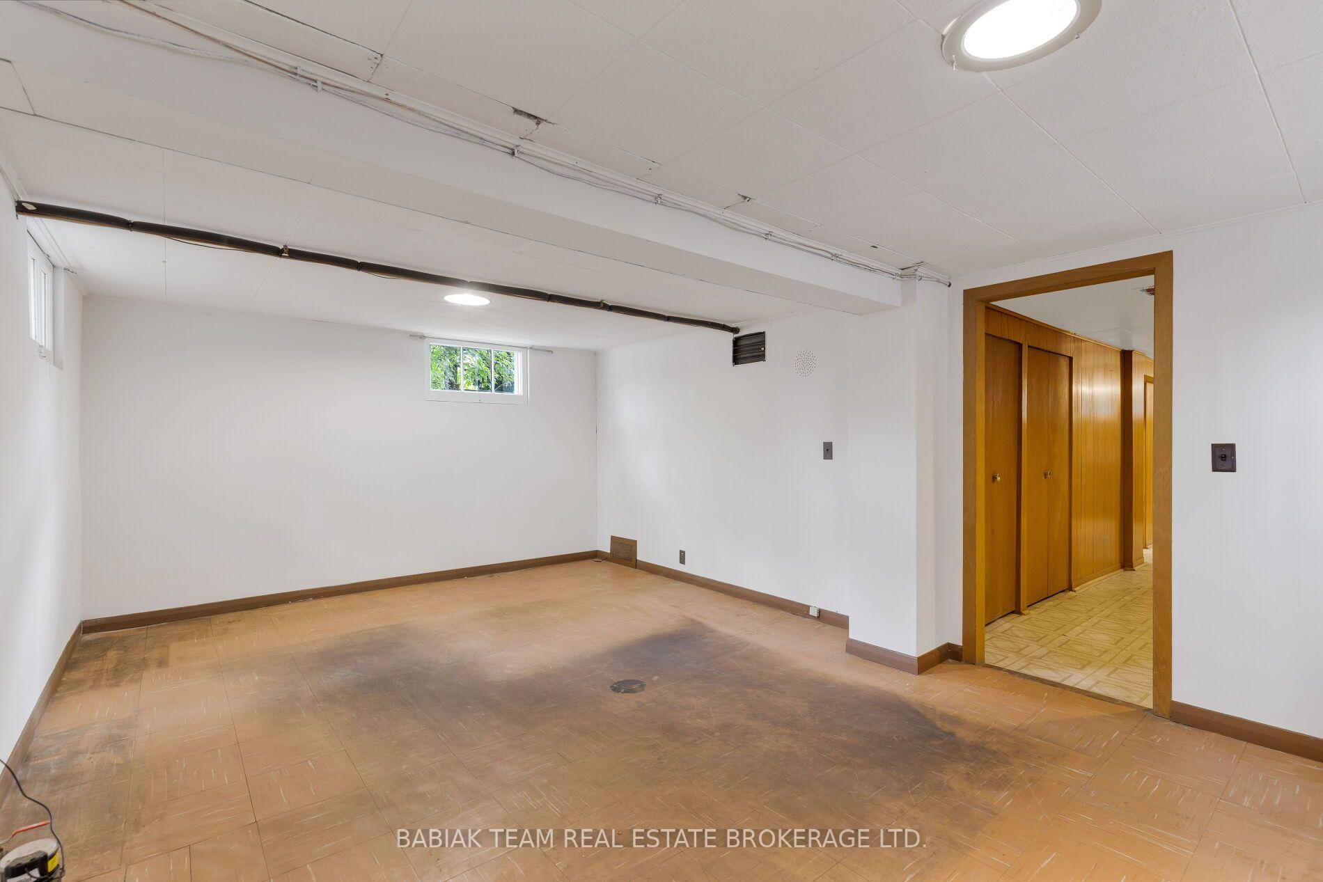 Photo 26 of 1 Rambert Crescent, Toronto, High Park-Swansea — HOMEH