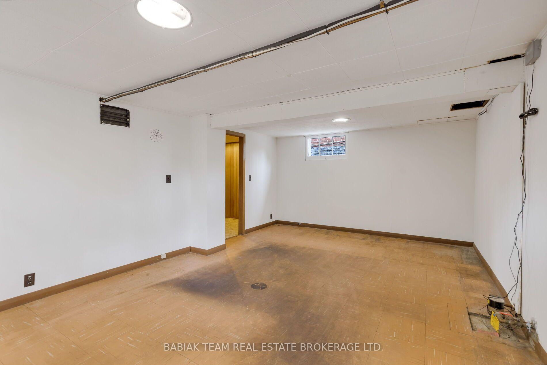 Photo 28 of 1 Rambert Crescent, Toronto, High Park-Swansea — HOMEH