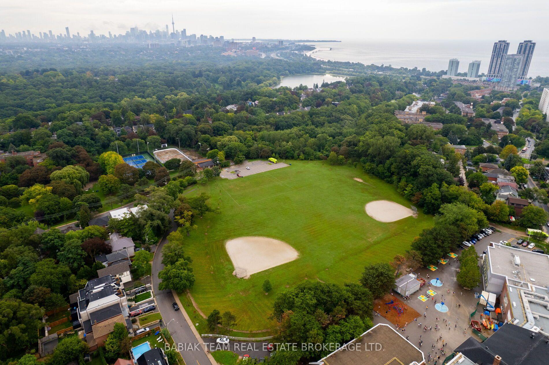 Photo 36 of 1 Rambert Crescent, Toronto, High Park-Swansea — HOMEH