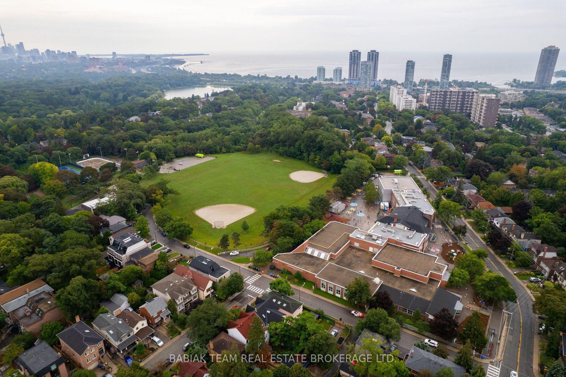 Photo 37 of 1 Rambert Crescent, Toronto, High Park-Swansea — HOMEH