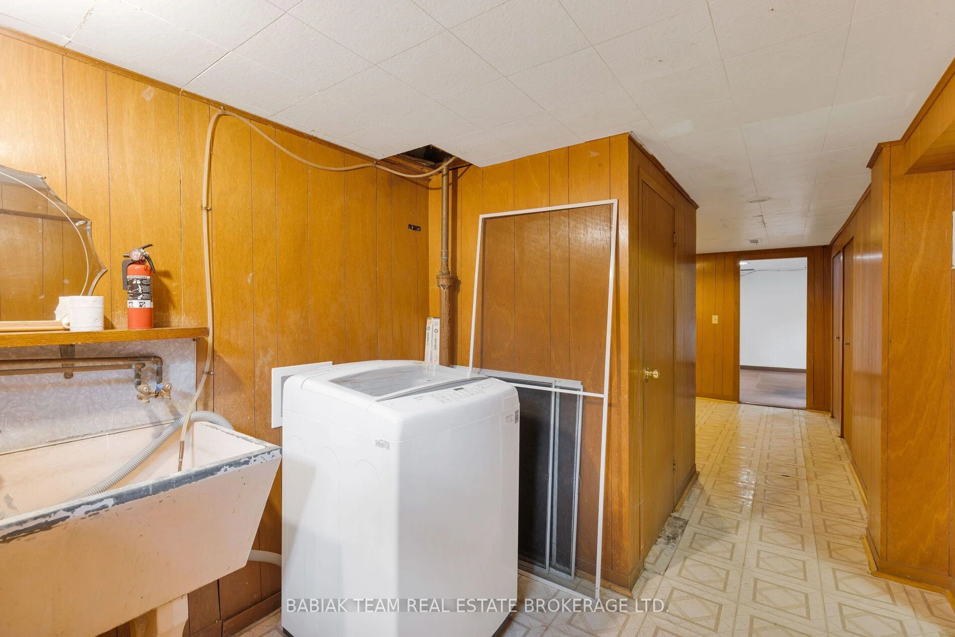 Photo 23 of 1 Rambert Crescent, Toronto, High Park-Swansea — HOMEH