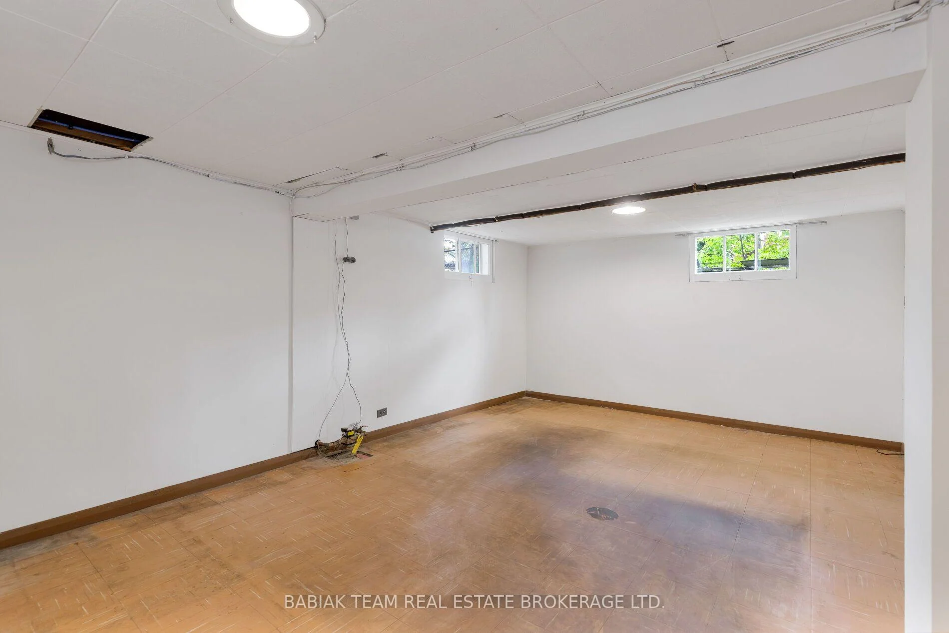 Photo 30 of 1 Rambert Crescent, Toronto, High Park-Swansea — HOMEH