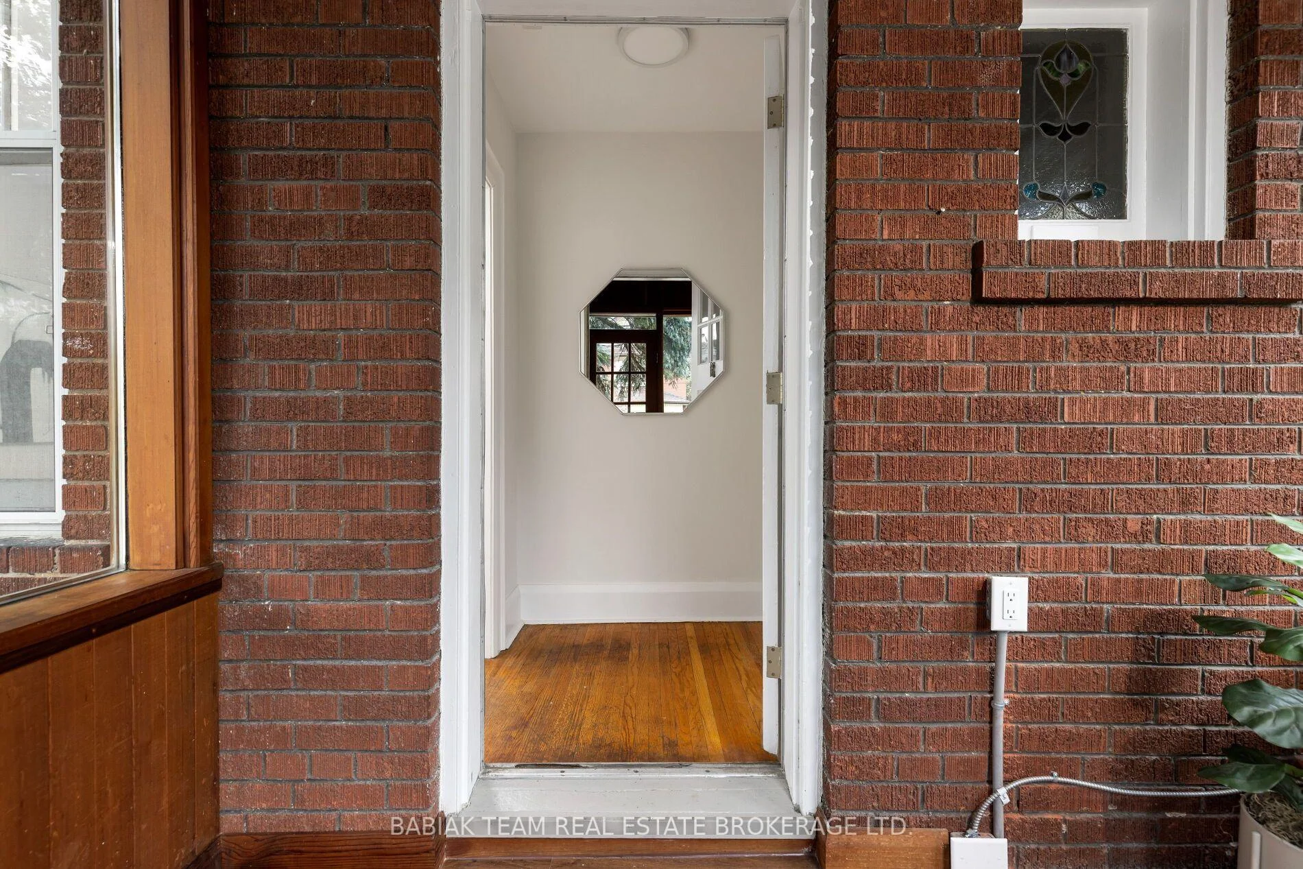 Photo 41 of 1 Rambert Crescent, Toronto, High Park-Swansea — HOMEH