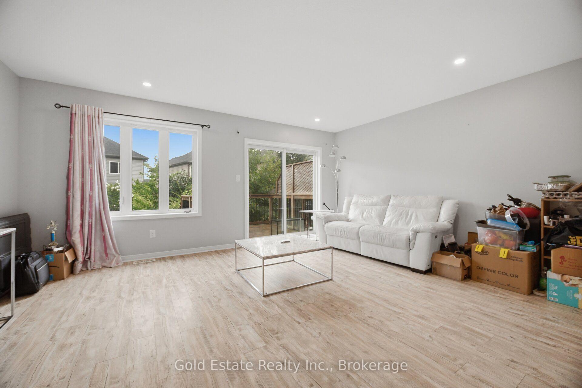 Photo 14 of Unit 86, 135 Hardcastle Drive, Cambridge, Blair Road — HOMEH