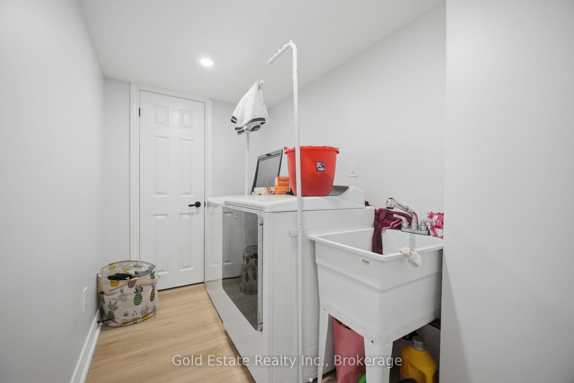 Photo 33 of Unit 86, 135 Hardcastle Drive, Cambridge, Blair Road — HOMEH