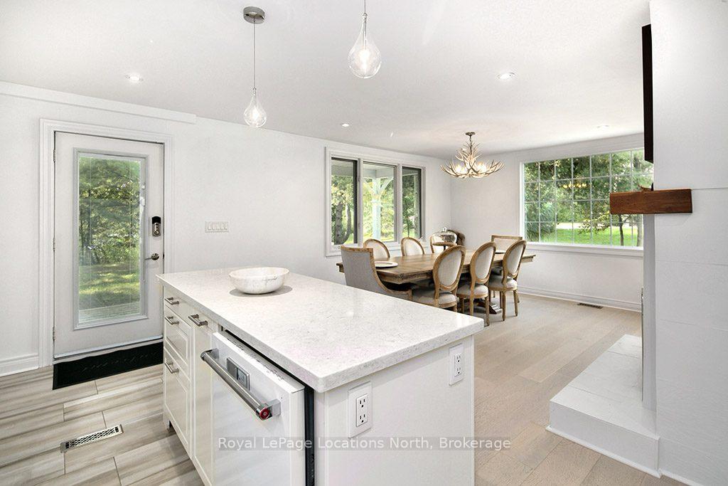 Photo 10 of 107 Margaret Drive, Blue Mountains — HOMEH