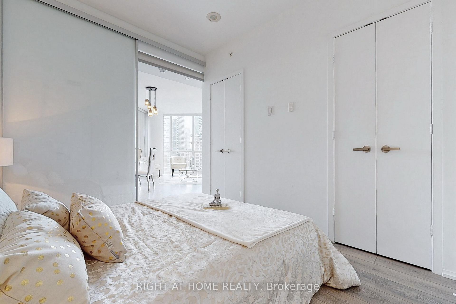 Photo 8 of Unit 2201, 45 Charles Street E, Toronto, Church-Yonge Corridor — HOMEH