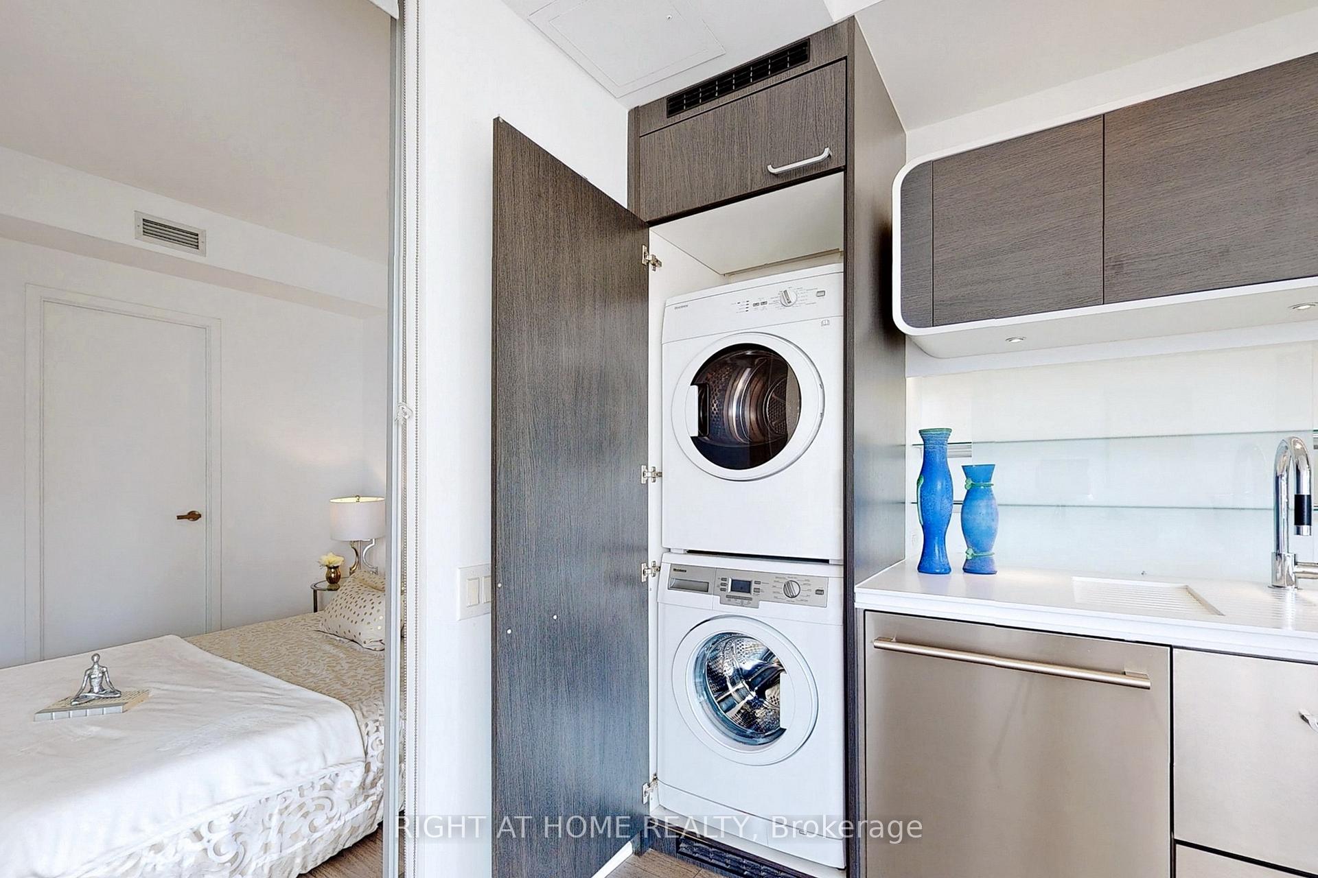 Photo 15 of Unit 2201, 45 Charles Street E, Toronto, Church-Yonge Corridor — HOMEH