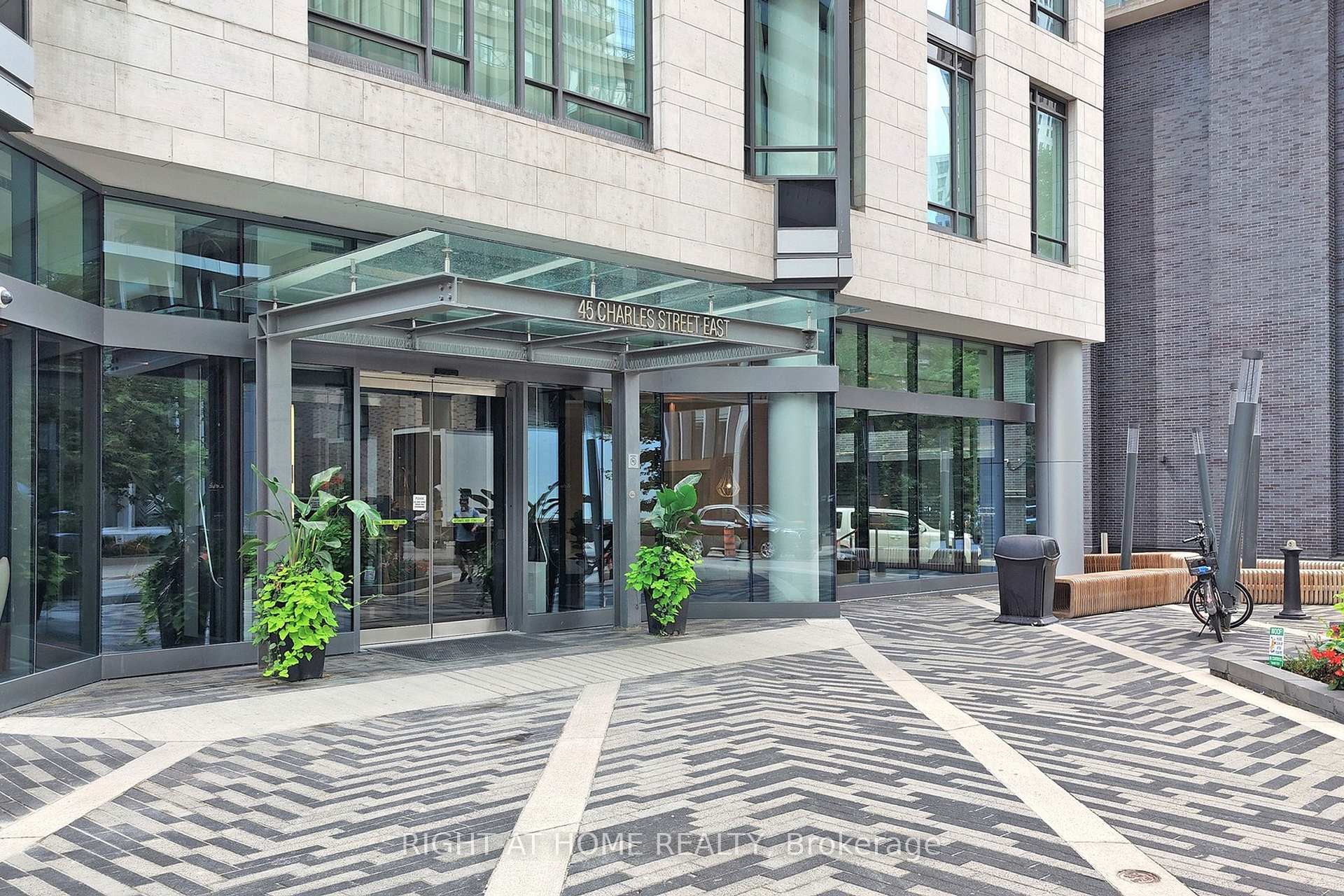 Photo 27 of Unit 2201, 45 Charles Street E, Toronto, Church-Yonge Corridor — HOMEH