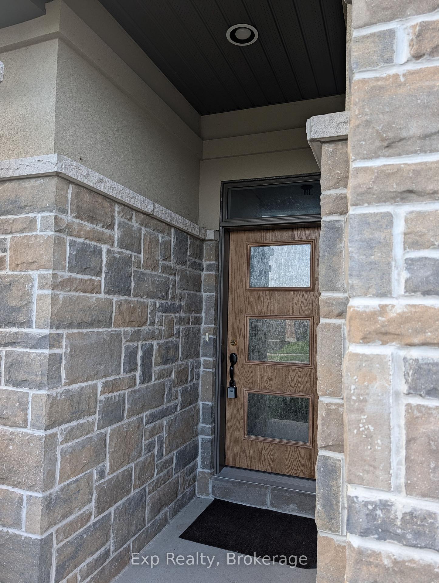 Photo 5 of 76 Covington Crescent, Belleville, Thurlow Ward — HOMEH