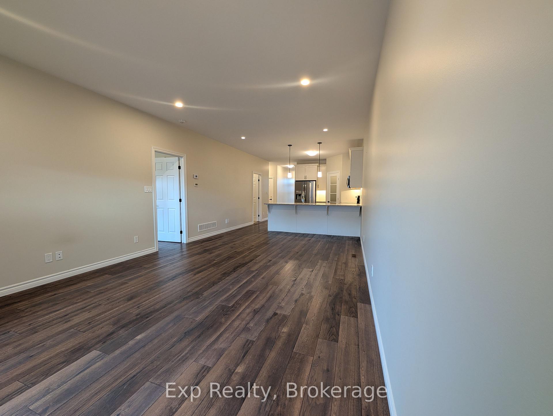 Photo 32 of 76 Covington Crescent, Belleville, Thurlow Ward — HOMEH