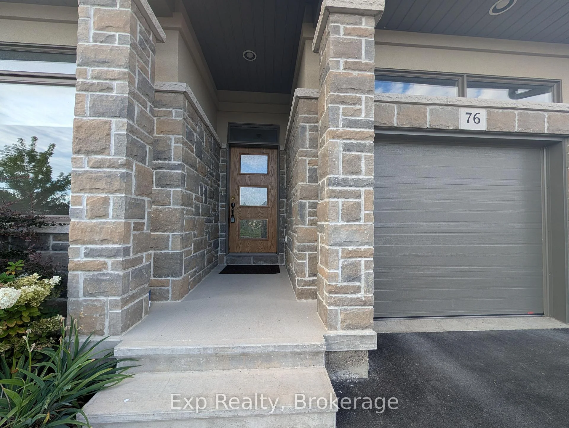 Photo 6 of 76 Covington Crescent, Belleville, Thurlow Ward — HOMEH