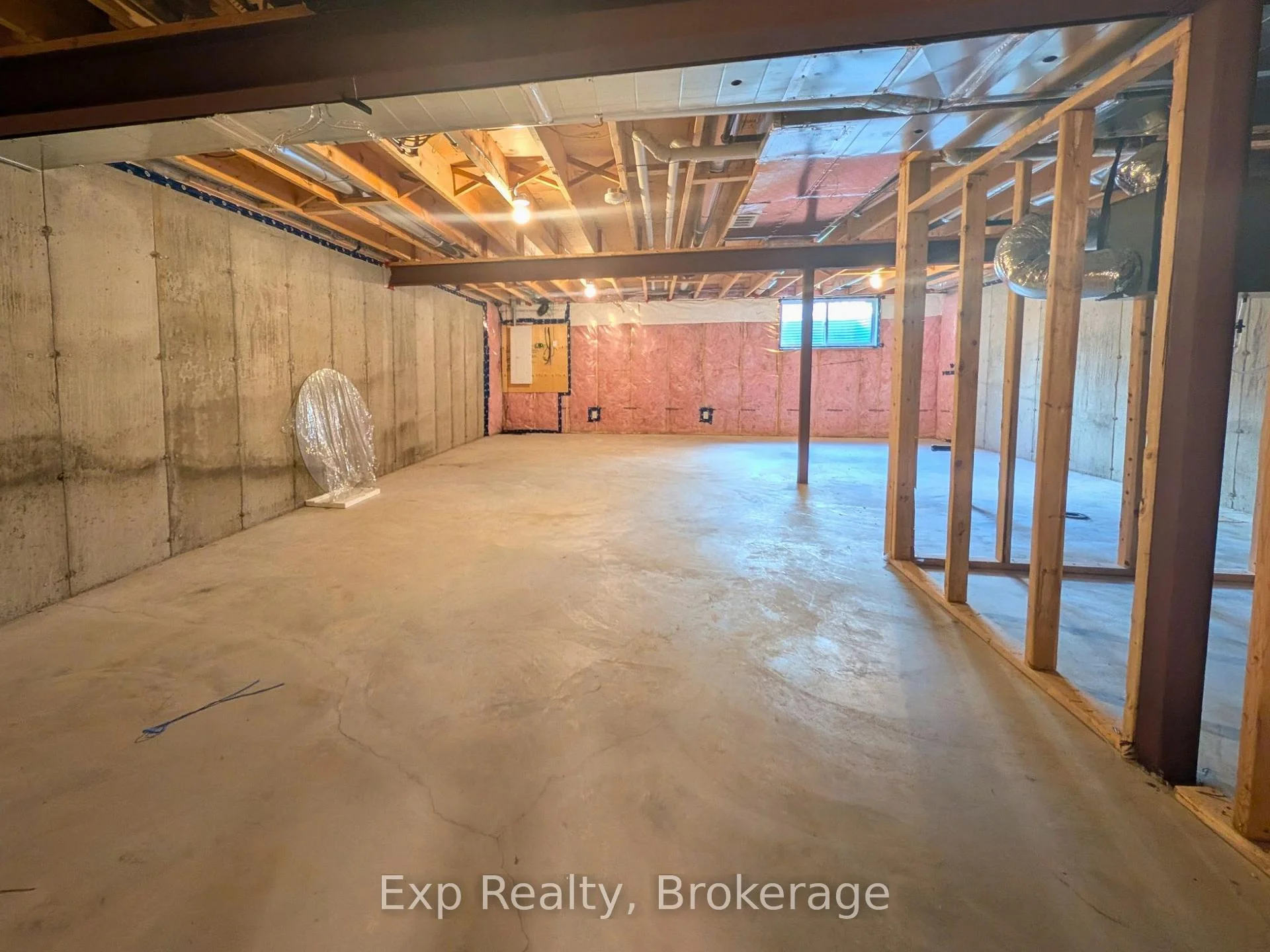 Photo 56 of 76 Covington Crescent, Belleville, Thurlow Ward — HOMEH