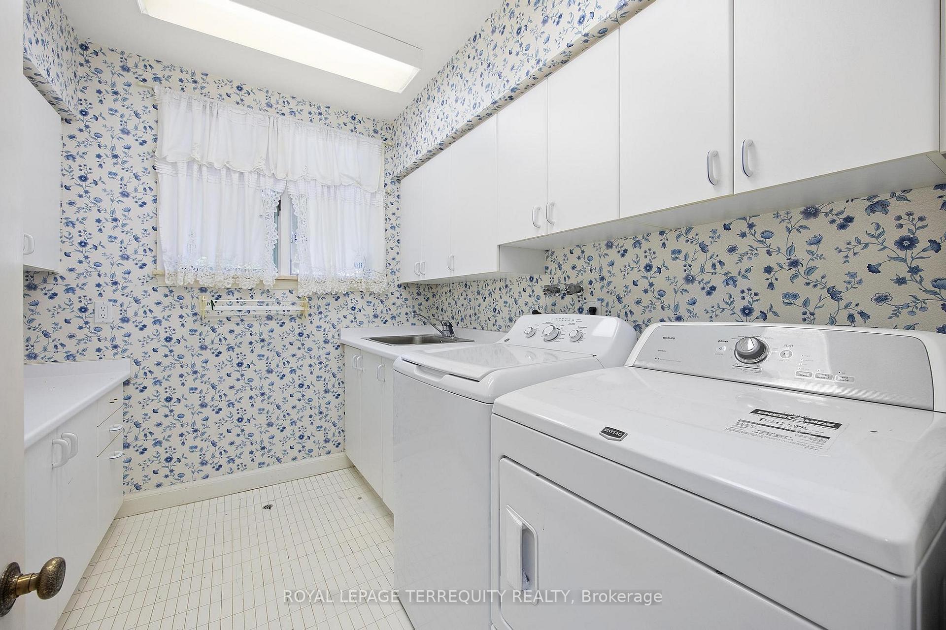 Photo 40 of 2 Chieftain Crescent, North York, St. Andrew-Windfields — HOMEH