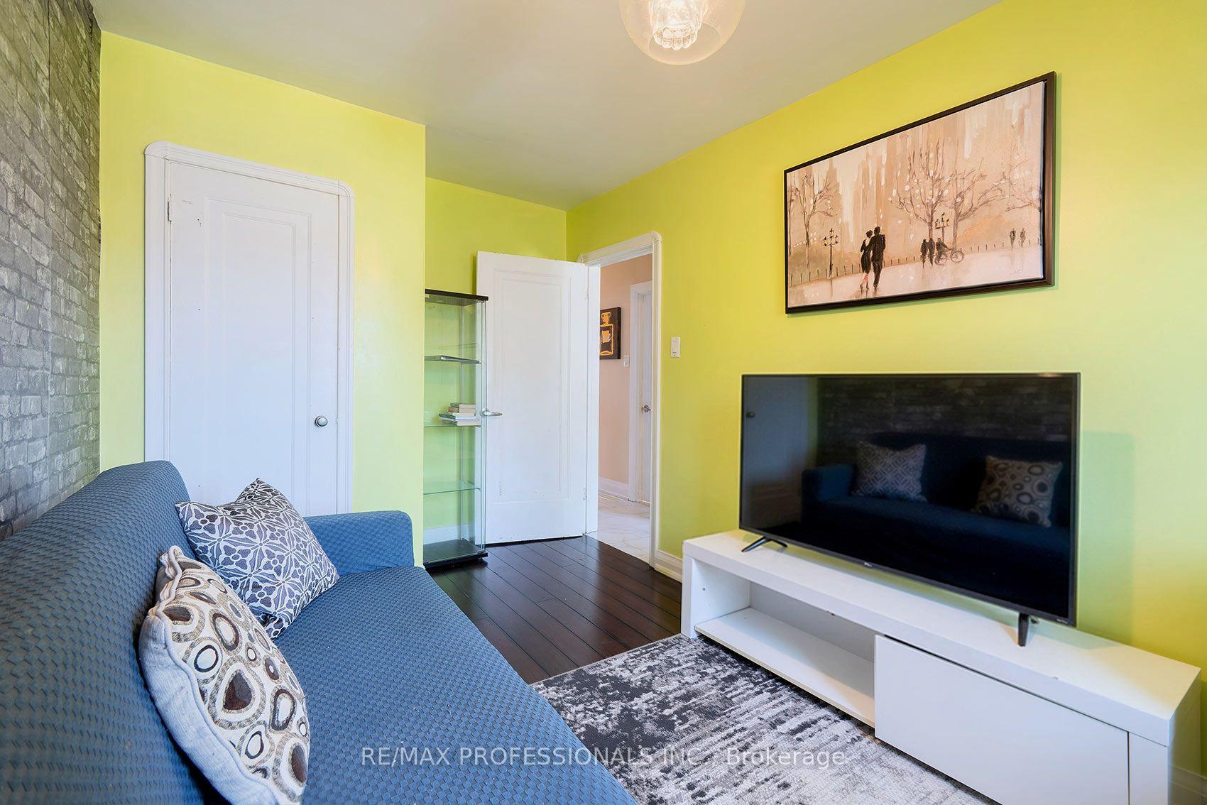 Photo 18 of 43 Fifteenth Street, Etobicoke, New Toronto — HOMEH