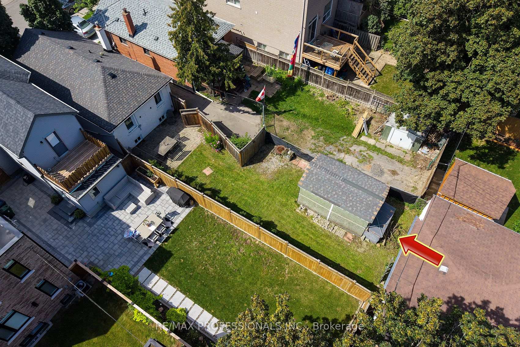 Photo 28 of 43 Fifteenth Street, Etobicoke, New Toronto — HOMEH
