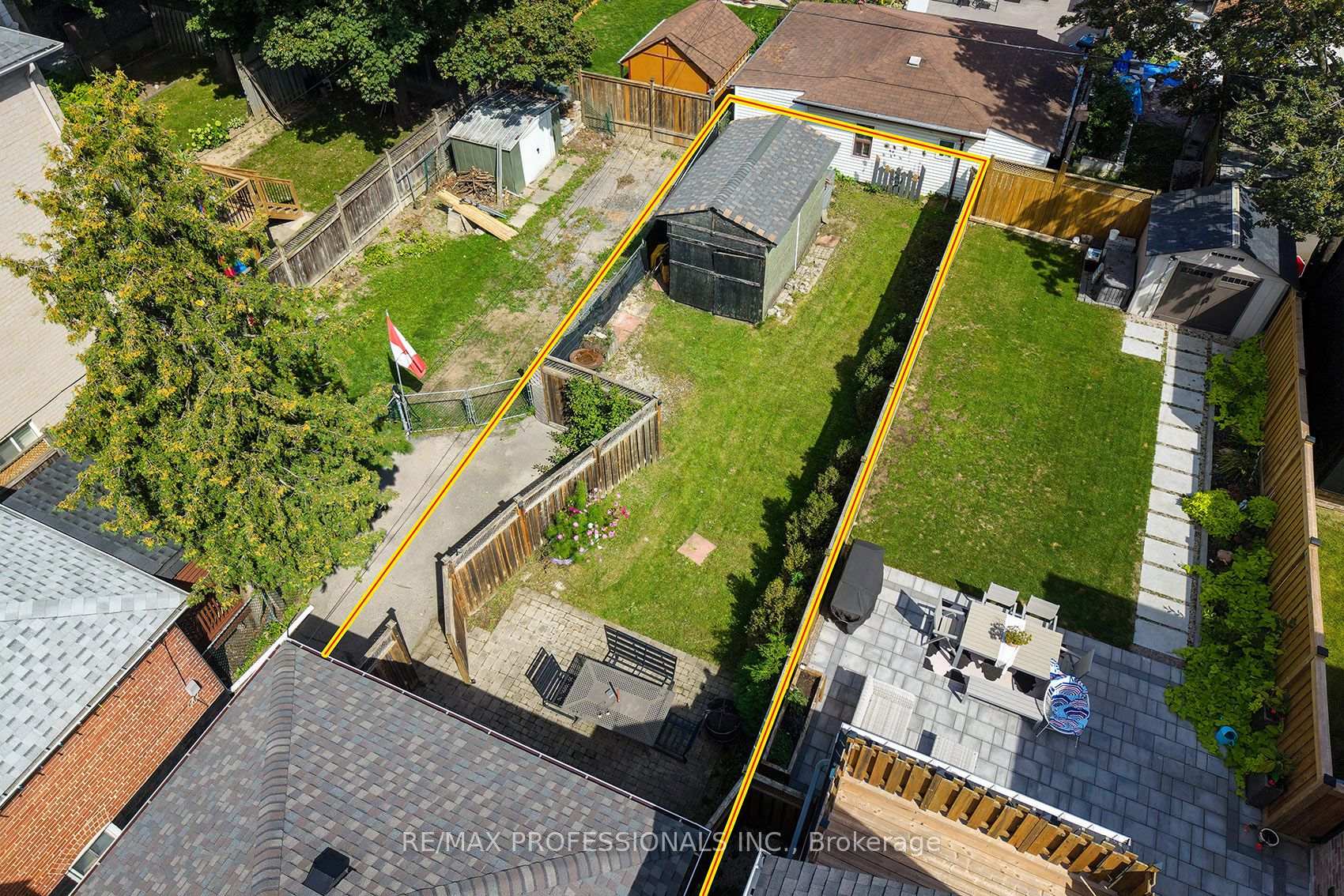 Photo 34 of 43 Fifteenth Street, Etobicoke, New Toronto — HOMEH