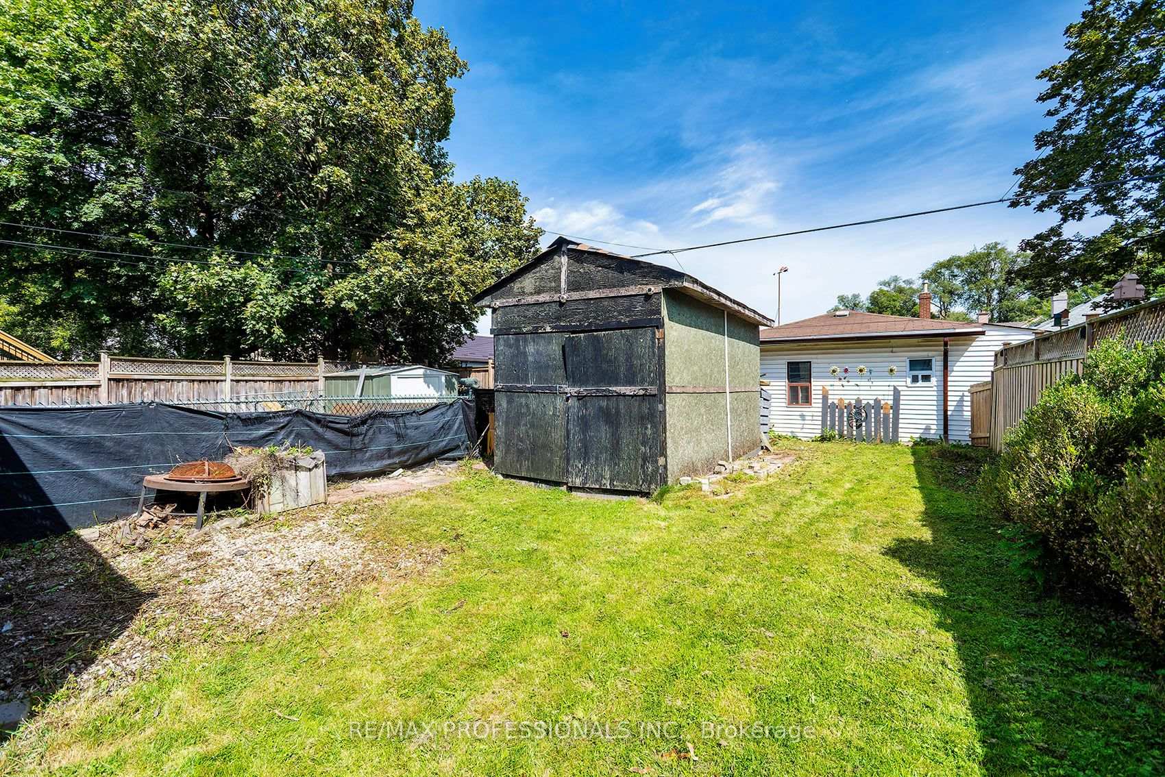 Photo 35 of 43 Fifteenth Street, Etobicoke, New Toronto — HOMEH