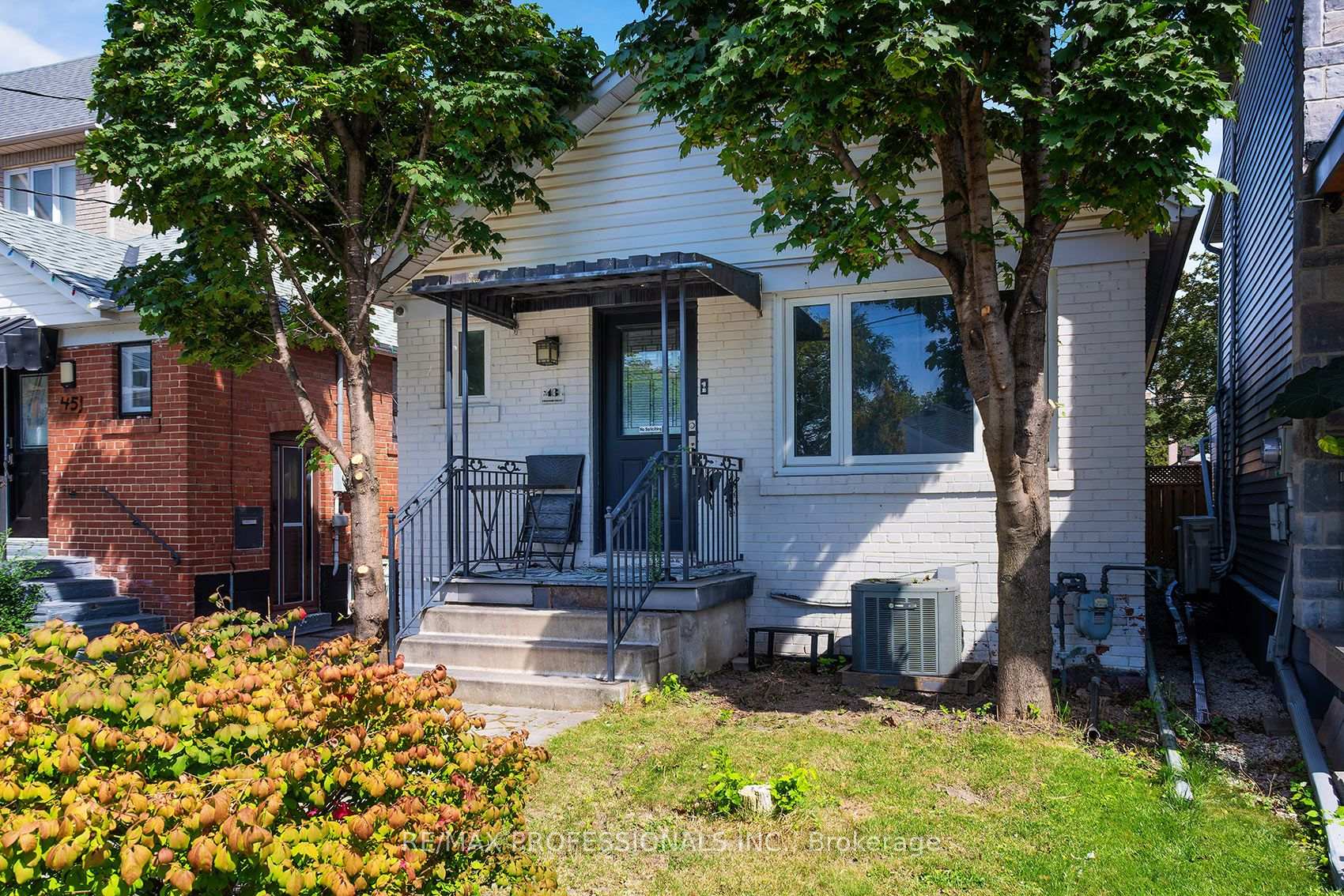 Photo 37 of 43 Fifteenth Street, Etobicoke, New Toronto — HOMEH
