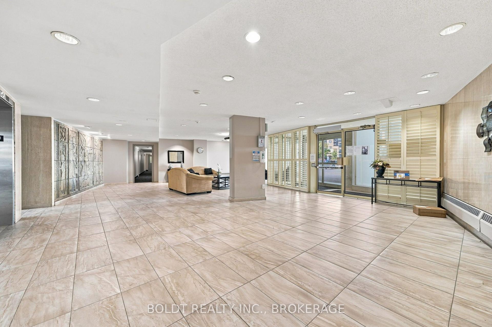 Photo 8 of Unit 1008, 35 Towering Heights Boulevard, St. Catharines, Glendale/Glenridge — HOMEH