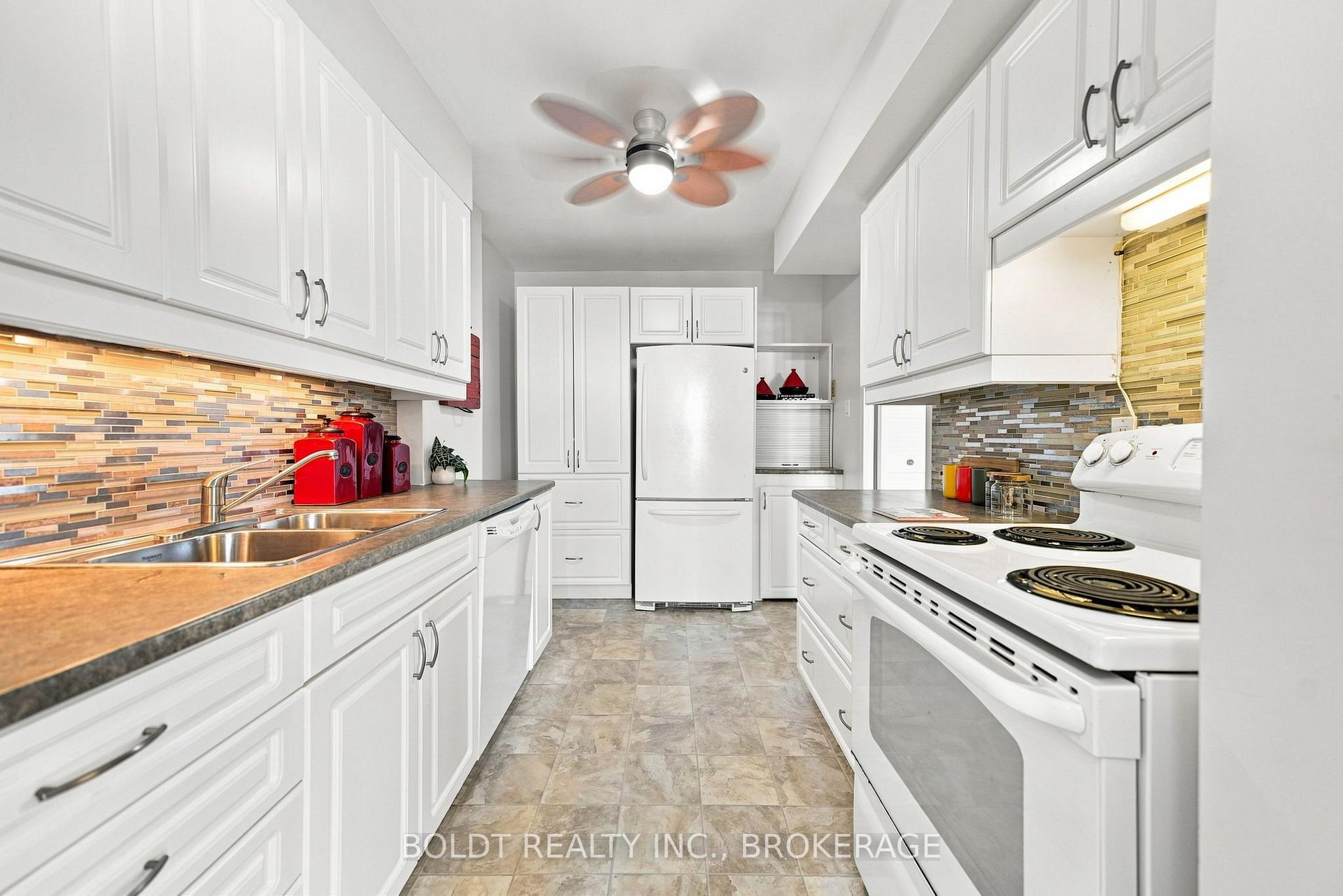 Photo 20 of Unit 1008, 35 Towering Heights Boulevard, St. Catharines, Glendale/Glenridge — HOMEH