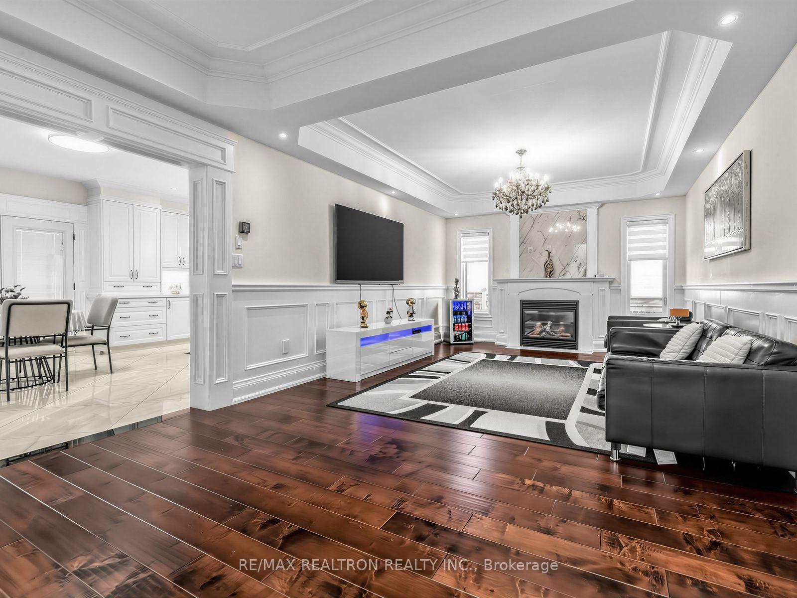 Photo 5 of 12 Anglin Drive, Richmond Hill, Jefferson — HOMEH