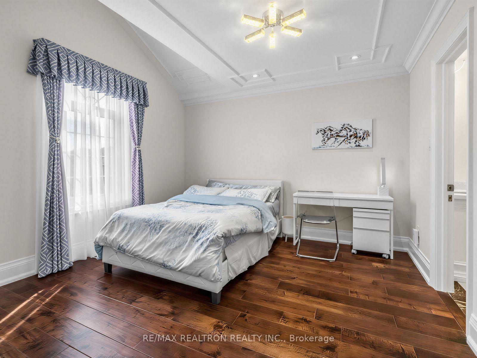Photo 18 of 12 Anglin Drive, Richmond Hill, Jefferson — HOMEH