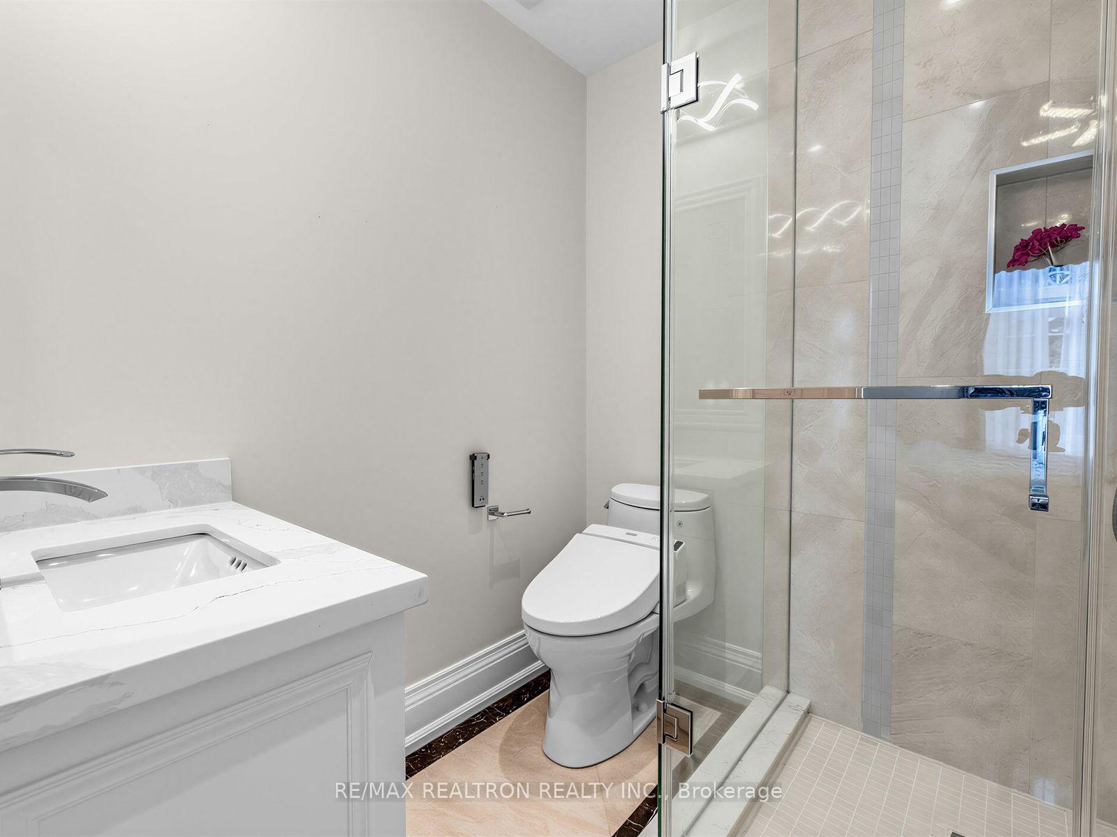 Photo 19 of 12 Anglin Drive, Richmond Hill, Jefferson — HOMEH