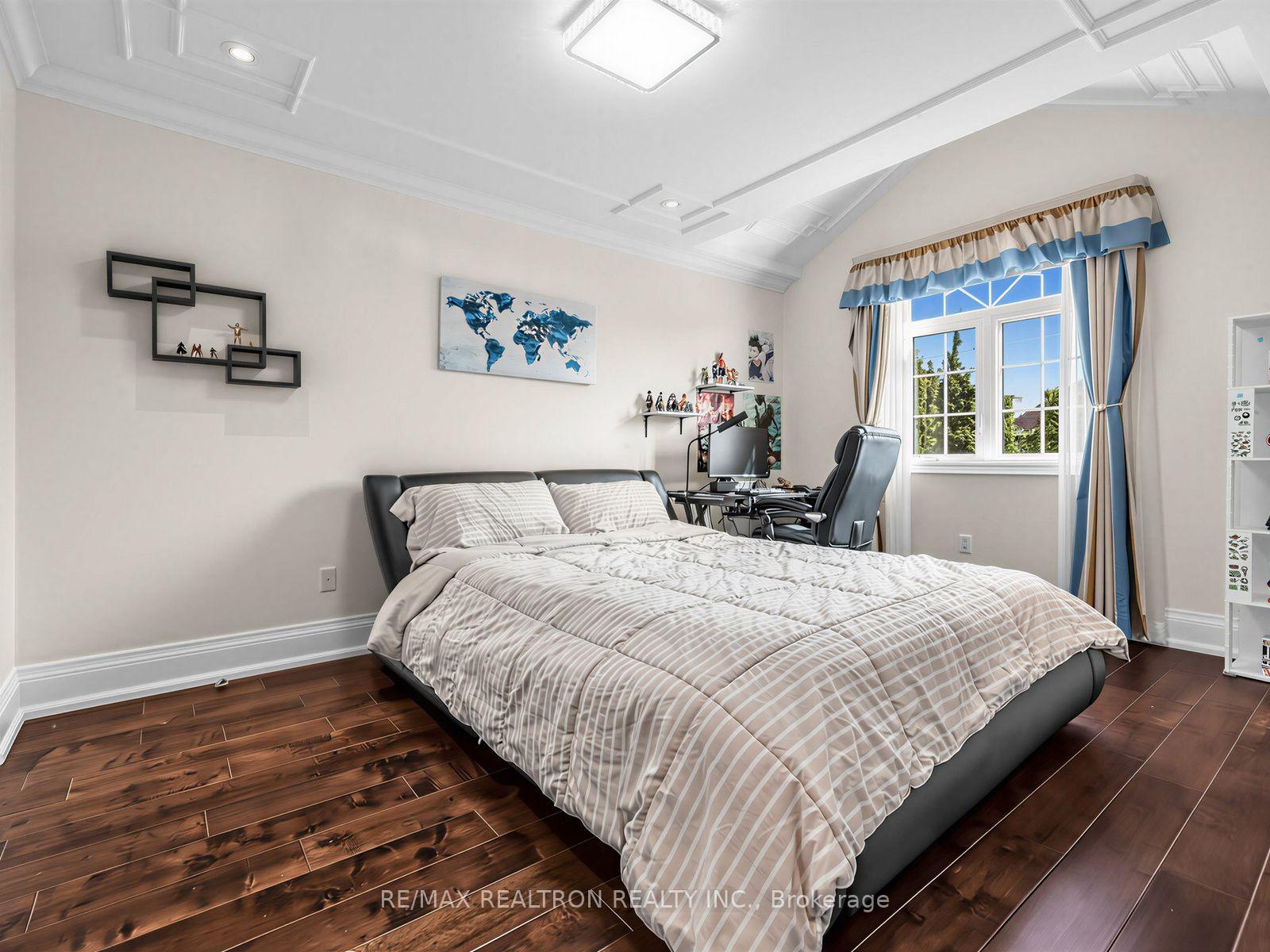 Photo 20 of 12 Anglin Drive, Richmond Hill, Jefferson — HOMEH