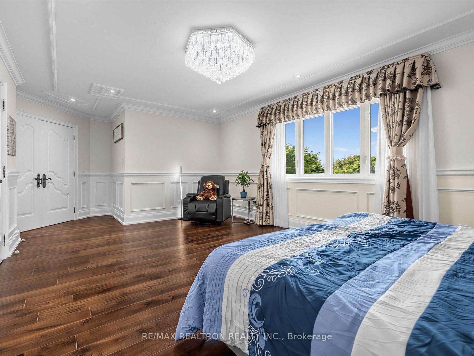 Photo 27 of 12 Anglin Drive, Richmond Hill, Jefferson — HOMEH