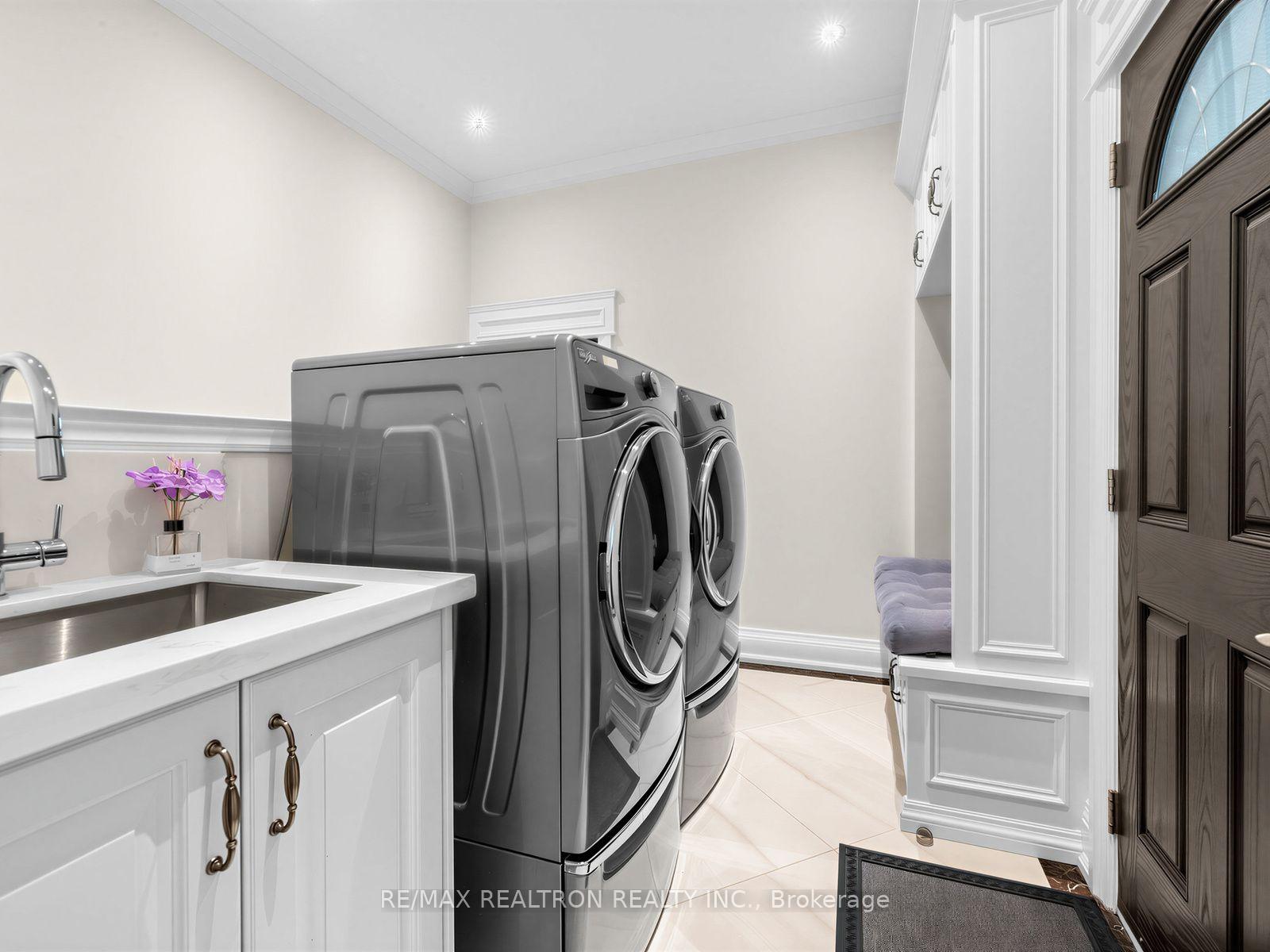 Photo 37 of 12 Anglin Drive, Richmond Hill, Jefferson — HOMEH